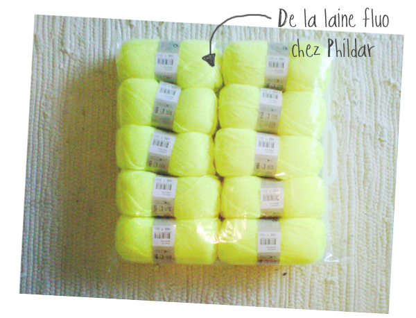 pelotes de laine jaune fluo phildar